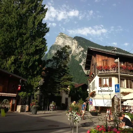 Apartment Ecrins Etoile C9 *